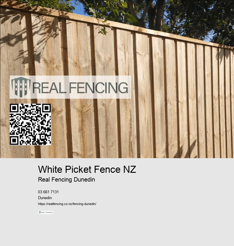 Kwila Privacy Screen