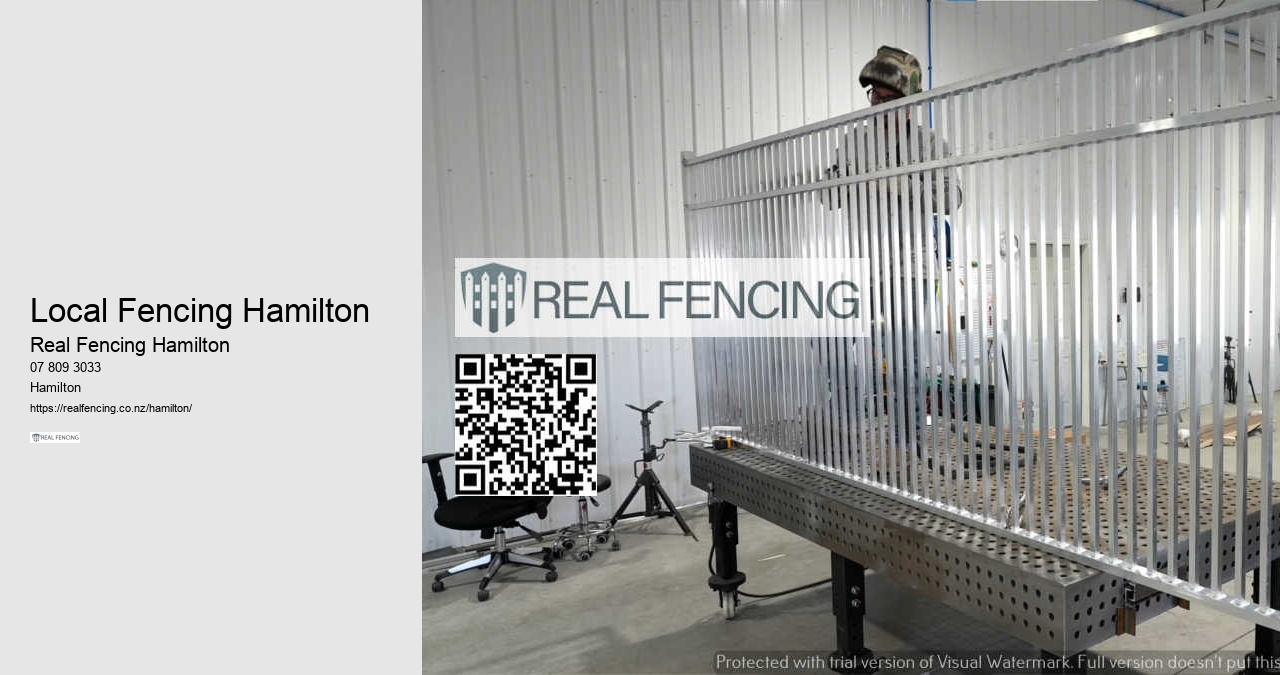 Vinyl Fencing Contractors Hamilton