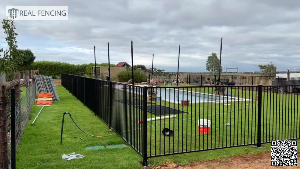 outdoor pool fence wellington